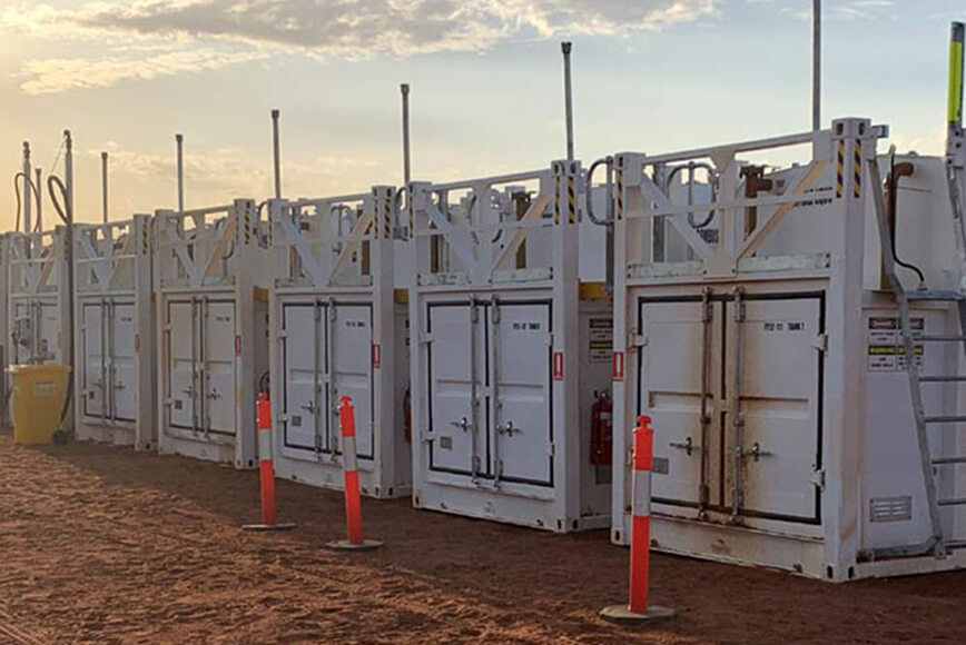 Containerised bulk fuel storage units